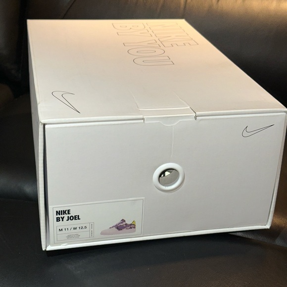 Nike By You Air Force 1 Men’s Sz 11 Custom Made  with og box golf/hike/walk - Picture 3 of 14